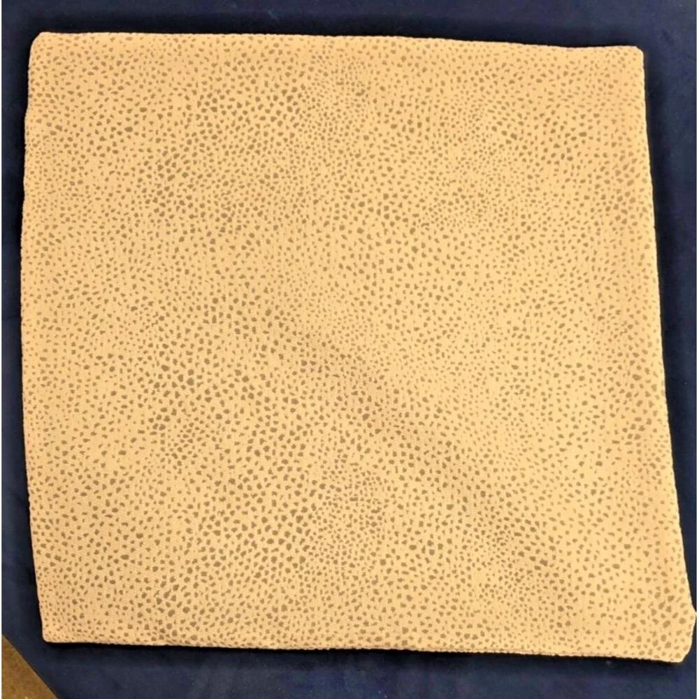 West Elm Dotted Chenille Jacquard Pillow Cover 20”x20” Ivory w Gray Dots NWOT